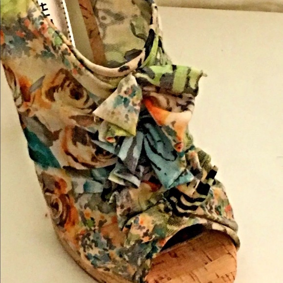 Chinese Laundry Z-HEART THROB Stiletto Platform New in box size 6.5 - Picture 9 of 10